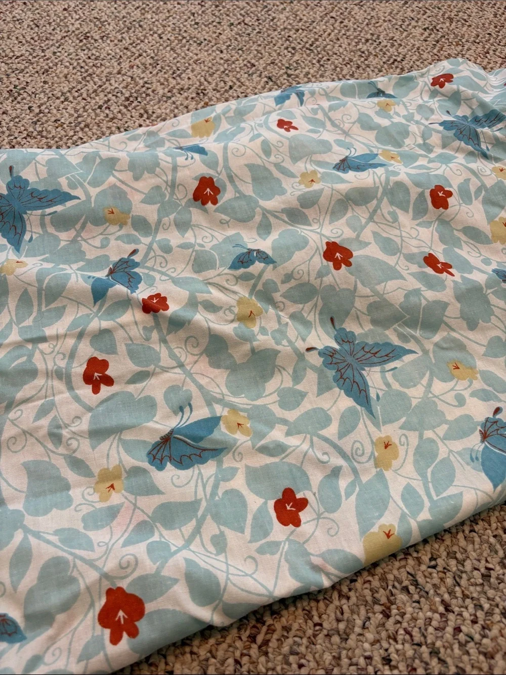 Morgan Jones  Muslin Floral Vine Full Size Fitted Sheet- Blue and Red